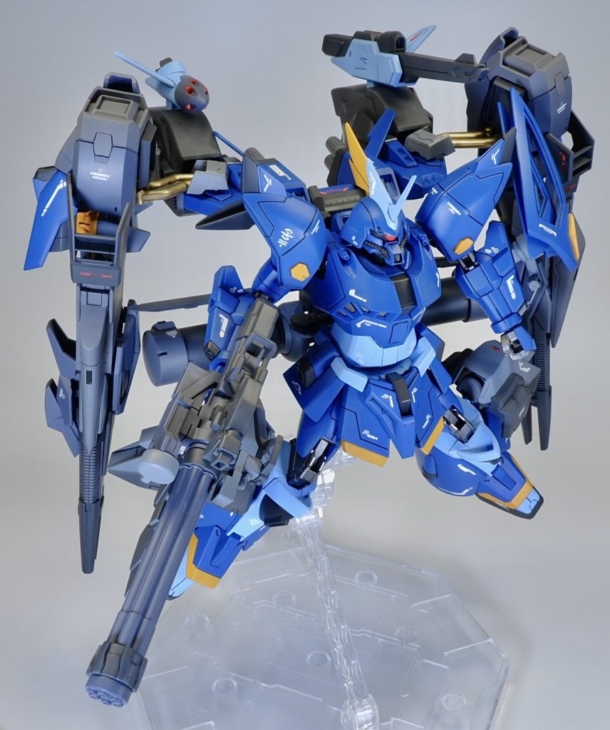 ミサイル＆リニアガン元々ゲルググメナースに付いていた物です。使わないと勿体ないので採用しました！正式名称は長過ぎるから省略させて下さい笑