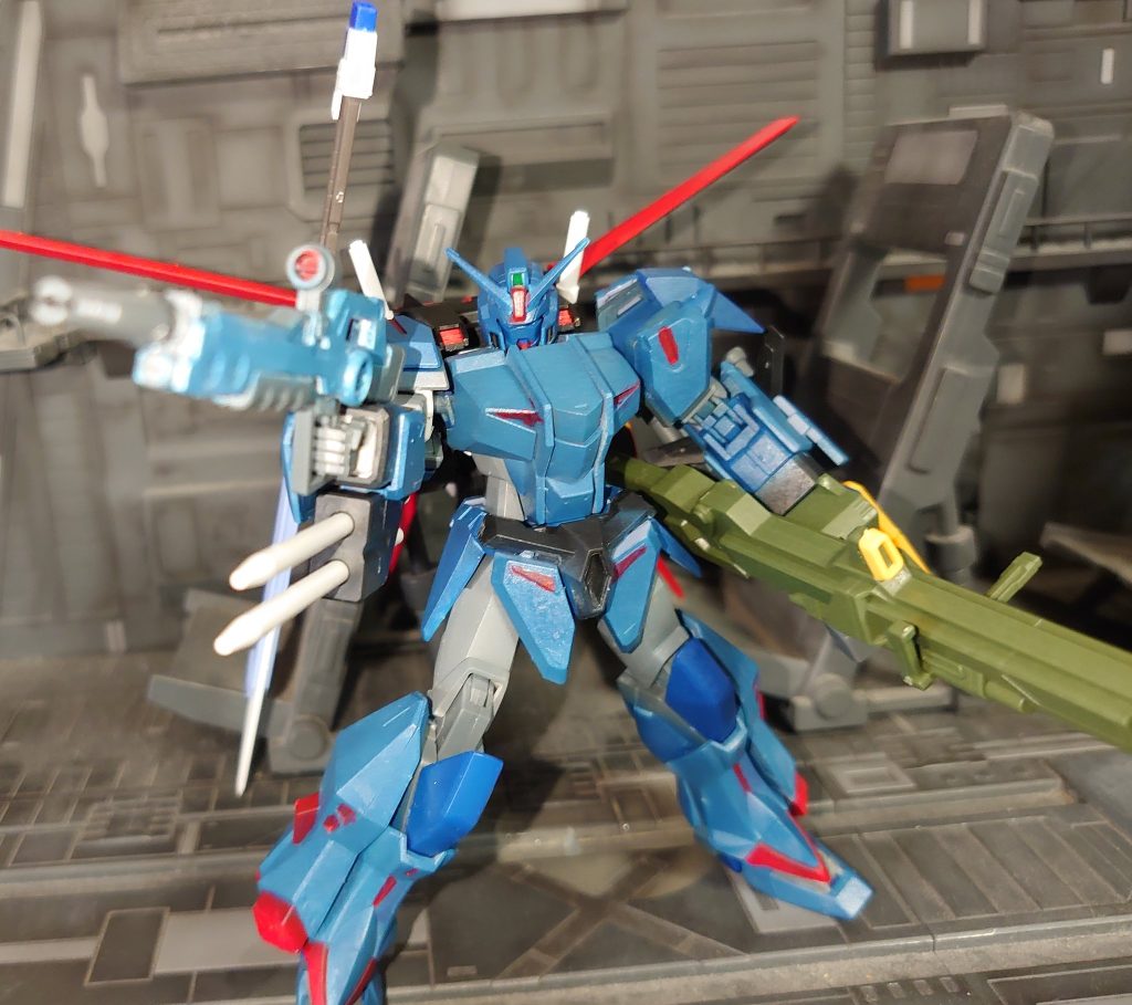 ストライクのパーフェクトパック装備肩の装備は干渉して腕が上がらなくなるので外しました