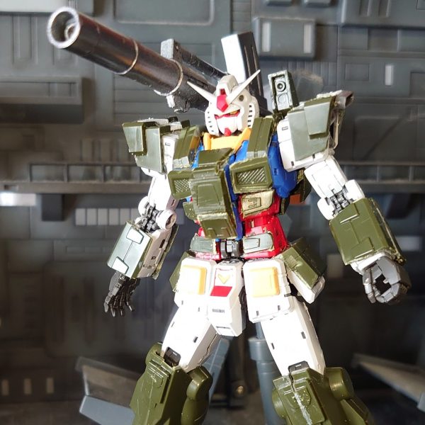 最初のRX78以来のRG作成アンダーゲートがあるのと普段作り慣れない組み方だったので今朝ようやく素組できていつものMSVのFAと２個１始めました  （1枚目）