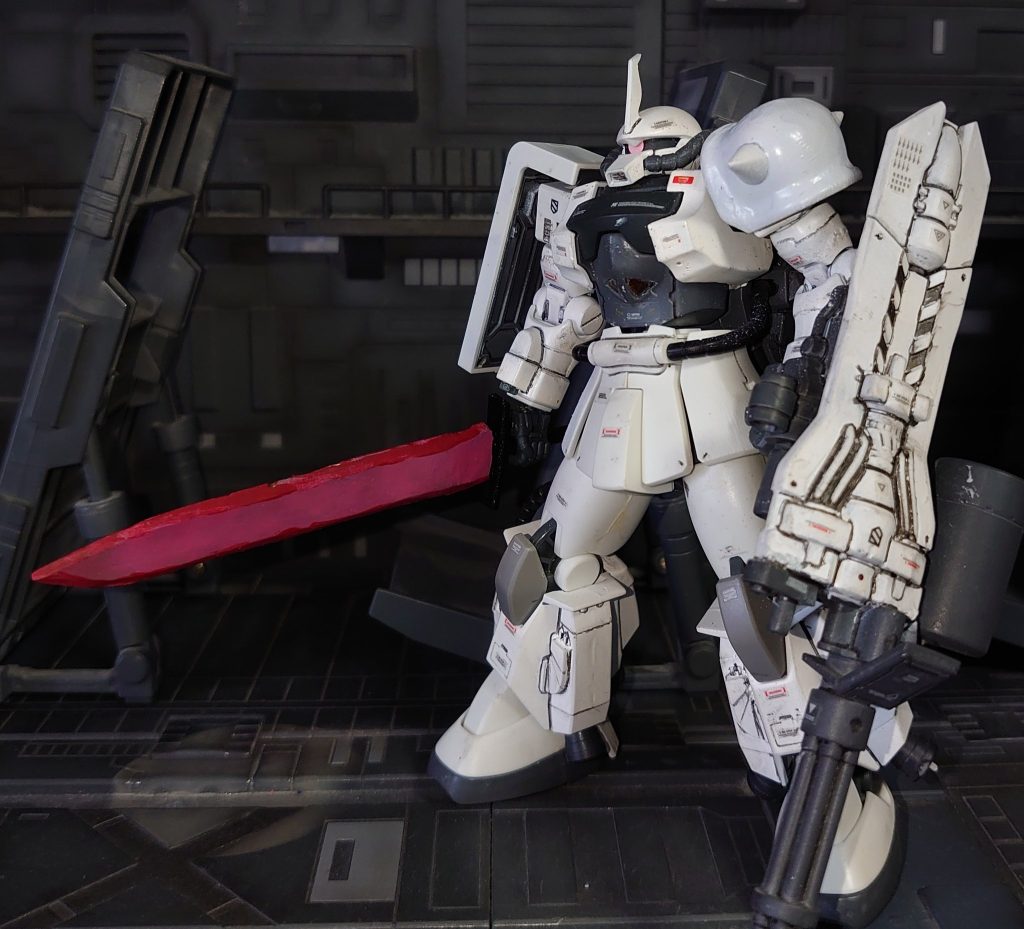 ヒートソードはいつものランナーをヘアアイロンでプラ板にしたものから作成  