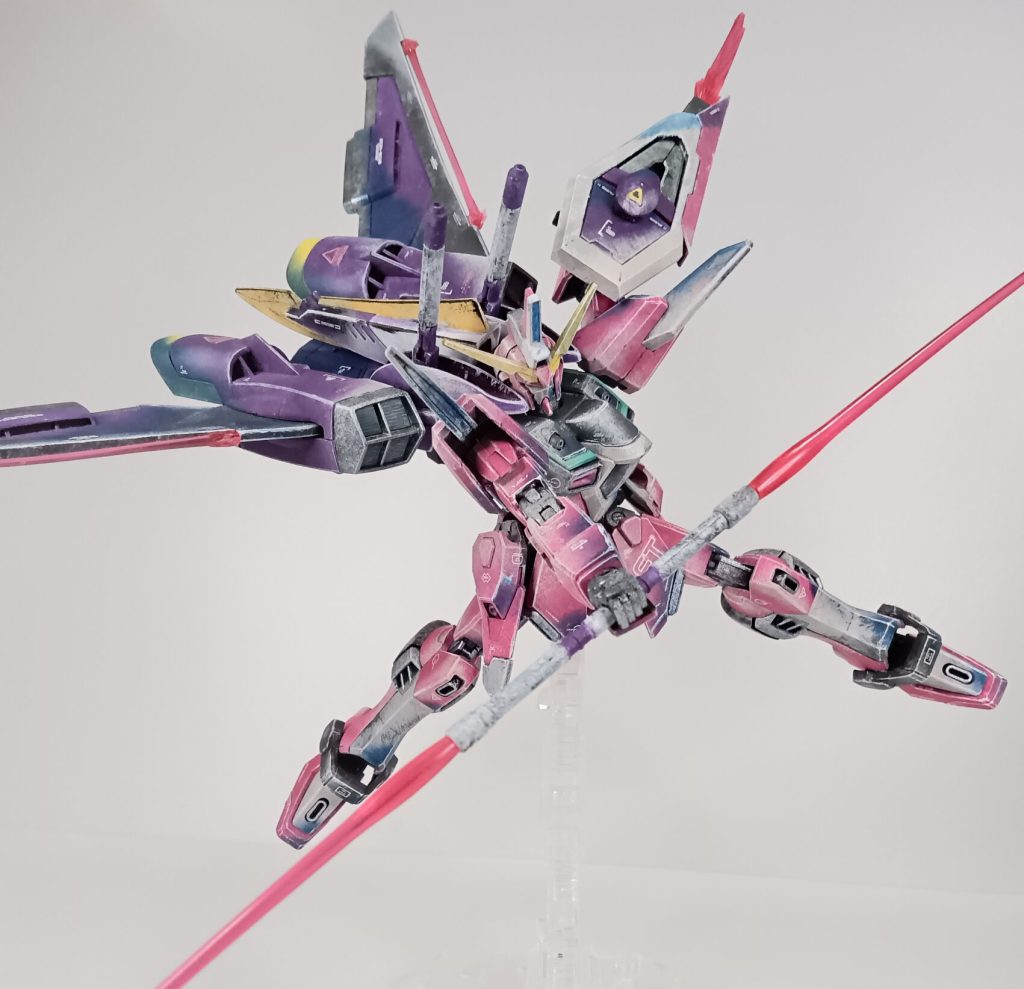 アスランはよくビームサーベルを繋げていましたけど、使いにくくないんですかね自分も切ってしまいそうですまさに諸刃の剣