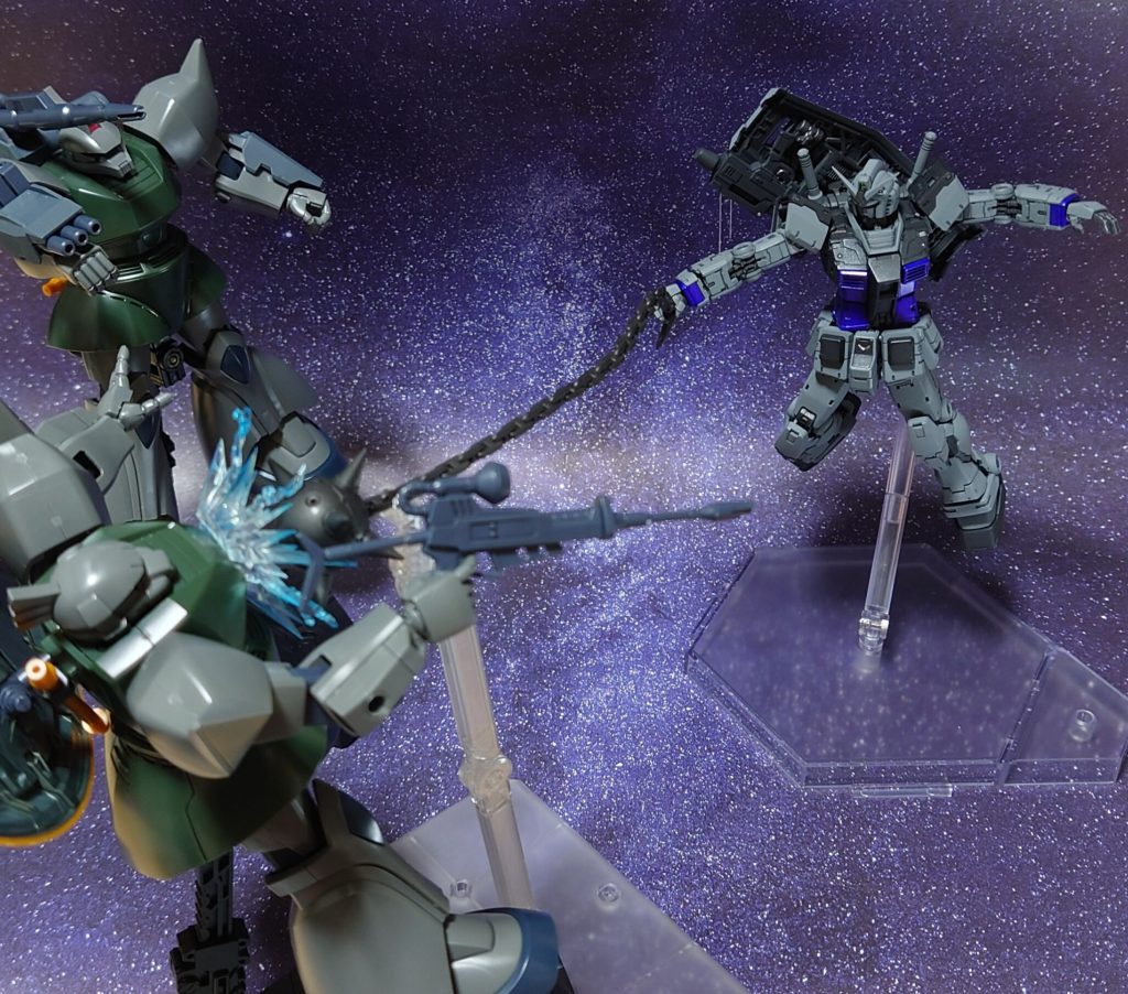 重MS“ゲルググ”の装甲を撃ち抜く、ハイパーハンマー。