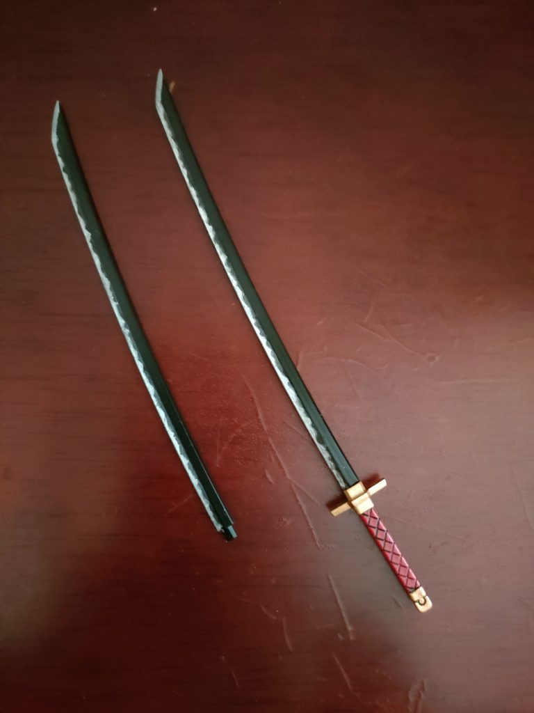 刀らしく刃紋を塗ってみた