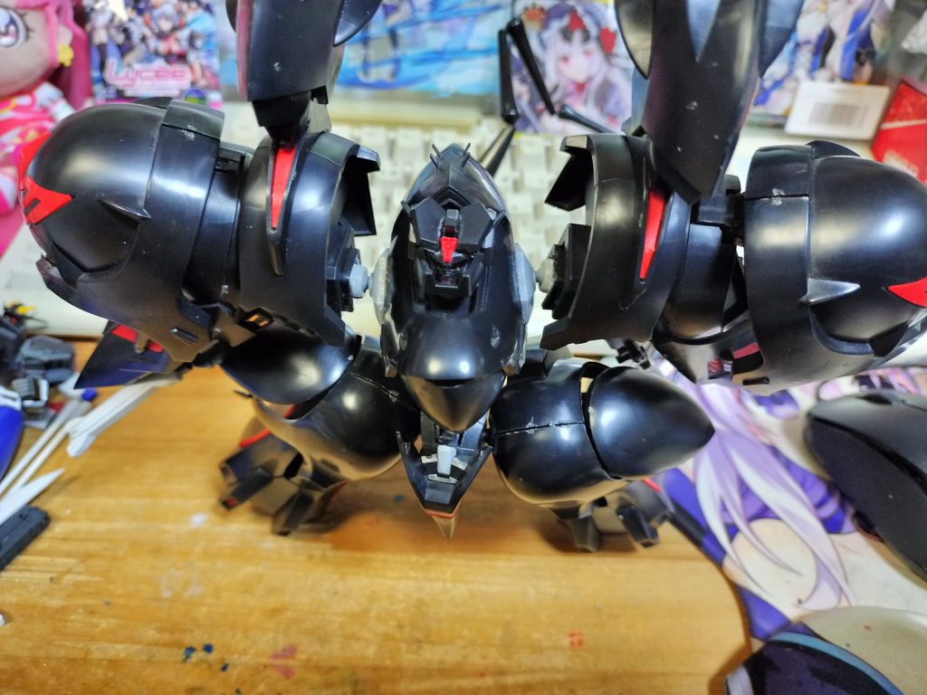 まあ肩のすきまがすごいけど・・・ん!これは仕方ない(;・∀・)ようは可動が欲しかった