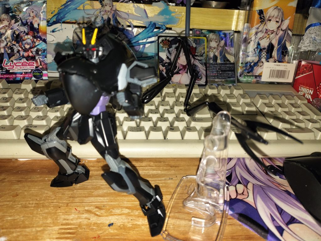 以上です この後ヘッドパーツはまた修理しました あと自分はどうもブラックサレナをセレナと間違えるぽいです まあこのブラックストライクセレナは改造機なのでセレナでいきます あとストライクのボディをセレナのボディに換装