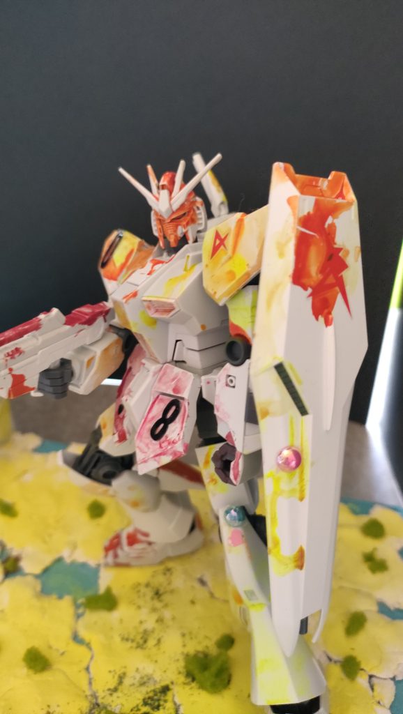 08ガンダム（嫁が作り、子どもが色塗りしたνガンダムその2）–5枚目/制作者：pfm