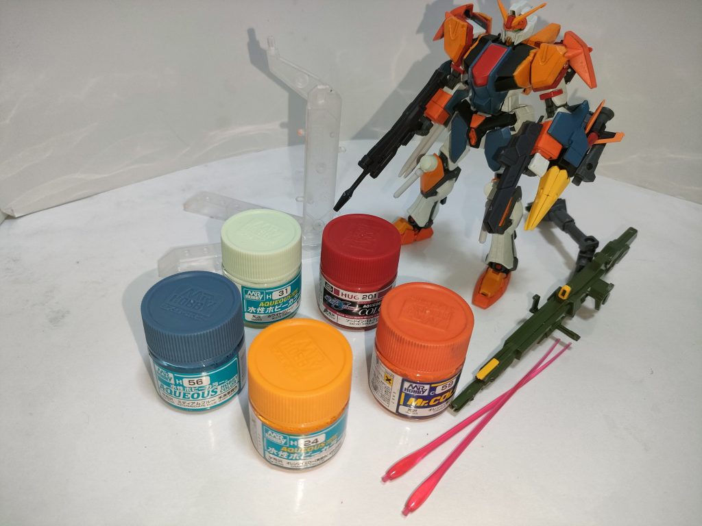 今回のパチモン風(コラッ!)再現のために、用意したインク集。もはや筆塗り全塗装が自分の中で、ブームというか快感になっていますね(gundam-kao5) 今回でいよいよSEEDコンもといSEED機体怒涛の作成投稿ラッシュは今度こそ終わりです(gundam-kao5)!! 大会を少しでも楽しんでもらえ、盛り上げれる要員になれたら幸いです。