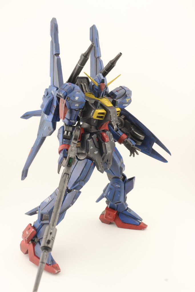 胸部の配色は少し悩みましたが、MK-Ⅱのティターンズカラーをそのまま採用しています