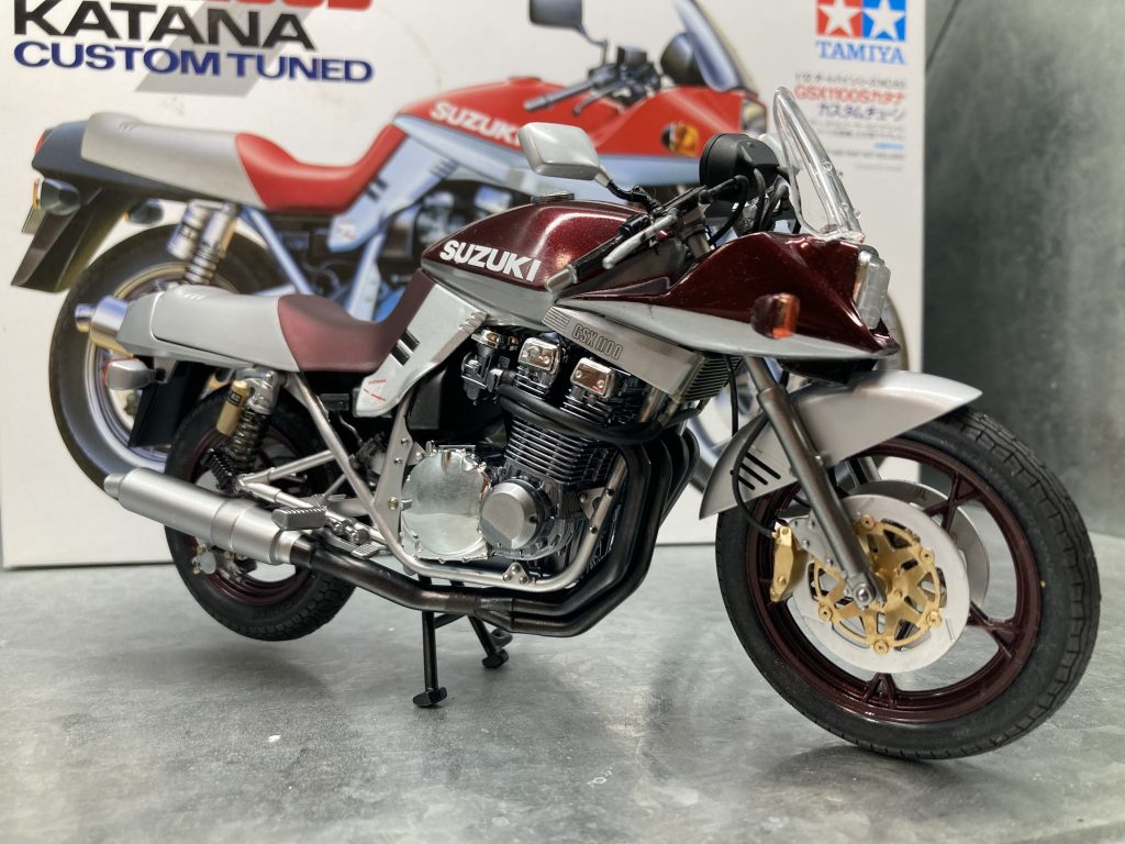 バイク単体だとこんな感じです。チュチュ先輩のためにこちらも初のスケールモデルに挑戦しました(笑)。いかにガンプラが優れた技術で作られてるかが改めてよく理解できました。