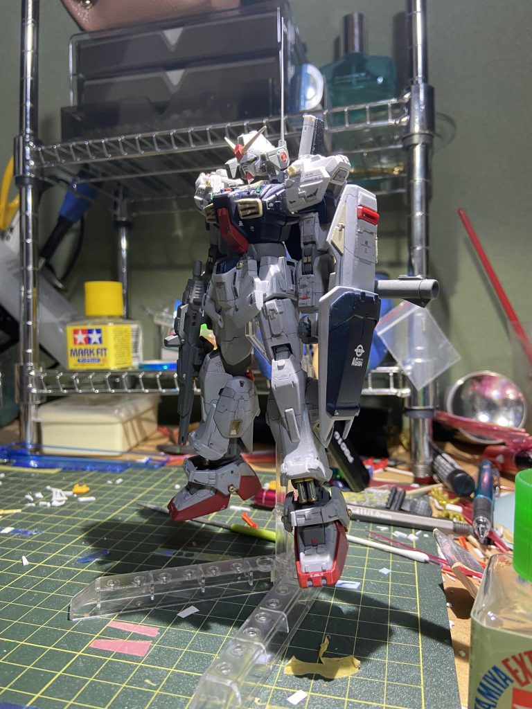 さらに塗装後にデカールやレッドポイント、レジンによるセンサー再現などやれることは全てしました!そうして完成したこちらのマークII、タムタム岡山店に展示してあります!もしお近くのようなら足を運んで見てやってください!