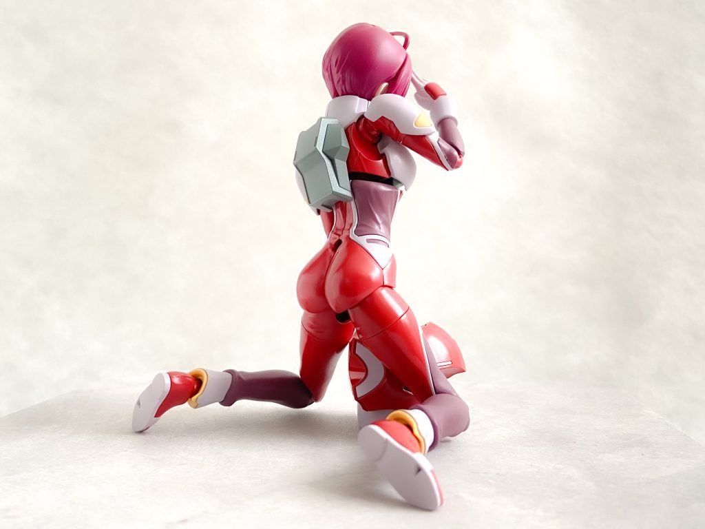 お尻はパテでボリュームアップさせてます