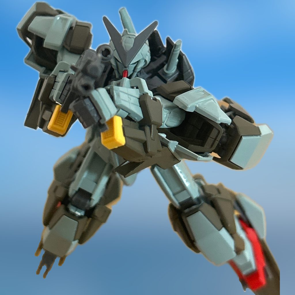 加工されていますが、塗装後艶消しなしウェザリングなしの姿。