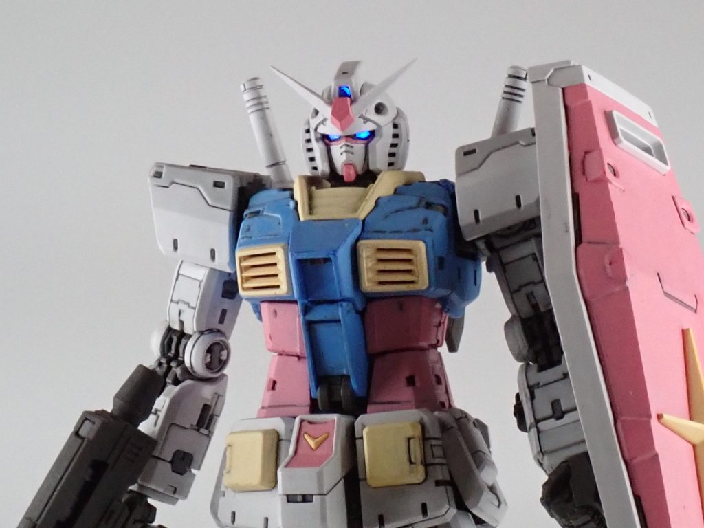 初ビコーン！筆塗りですがガイアノーツの蛍光ブルー使用しました！