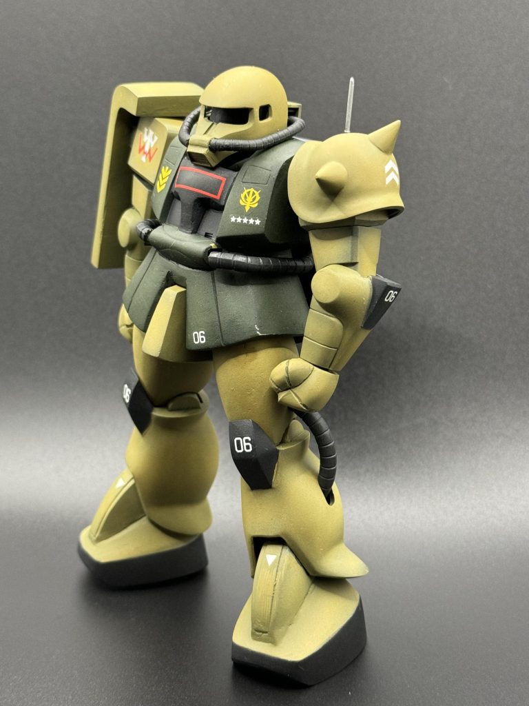 全体黒下地からのダークイエロー→オリーブグリーンちょい足しダークイエロー胴体はオリーブグリーングレー部はジャーマングレー影部分にダークイエローちょい足しオリーブグリーンを少々。