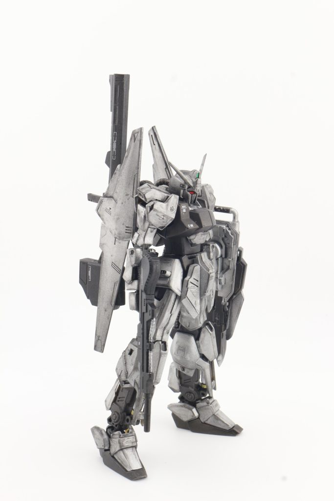 割とエッジの強調出来たかと思います。最後は半光沢か迷いましたが無光沢トップコートで仕上げてみました。