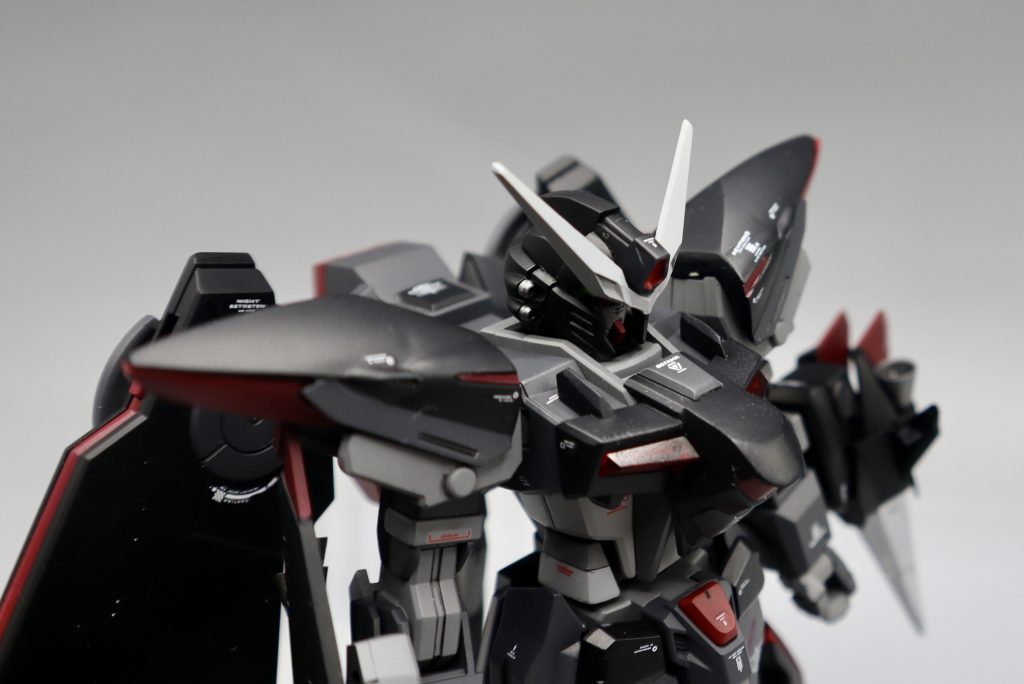 X-200系フレームとはいいながらも、MGでも同フレームが使われているようなので、このミキシングでもブリッツガンダムらしさを出せたのではないでしょうか。この調子で他のGAT-Xシリーズとのミキシングも考えていければと思います…。ゆっくりと( ´∀` )。