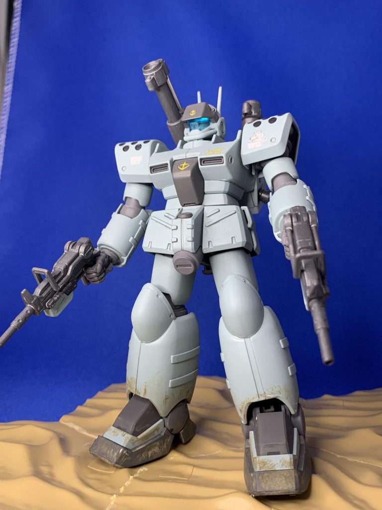 プロポーションは無改造。・キャノン砲のシリンダーはメッキパイプに置き換え。・額の連邦軍マークは削り落としてデカール貼り・胸部横面のアポジモーターを彫り直し