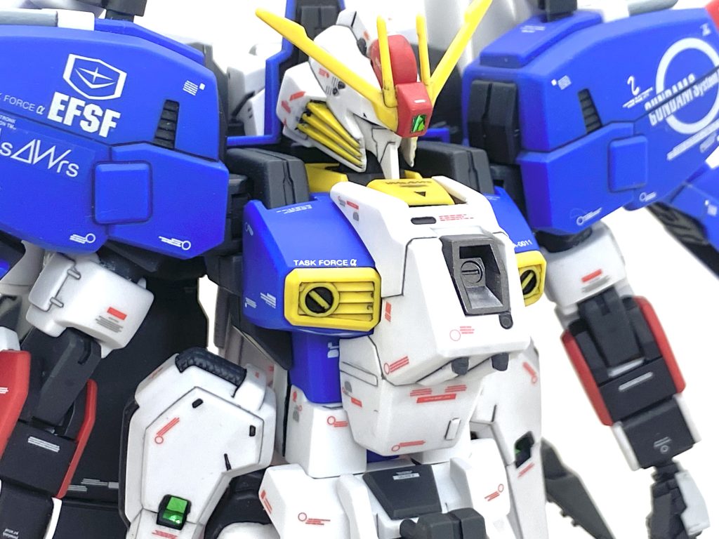 首を延長したから顔の可動範囲が増え、俯きが出来る様になりました。