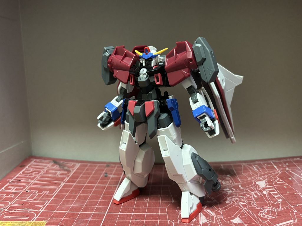 製作工程3大体今の形になった時のものこの時の脚部横には30MMのブースターパーツを使っていました