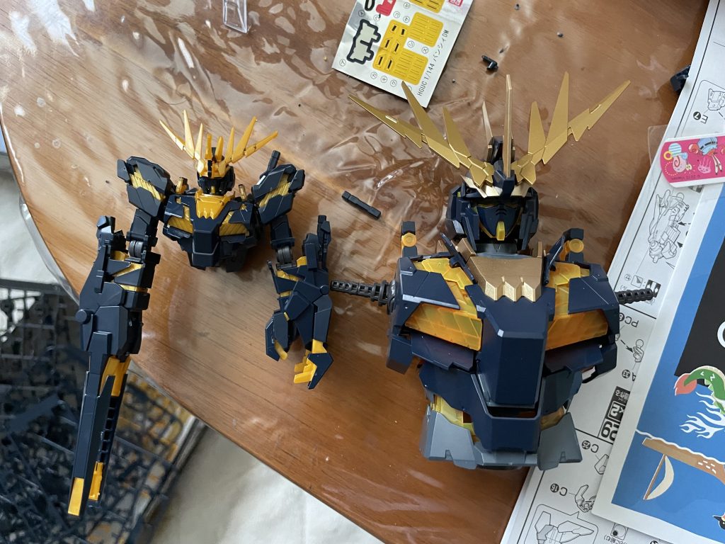 ここまで組んで従兄弟が作ってたHGバンシィと比べてみるとその大きさがよく分かりますほんとにでかい🤣