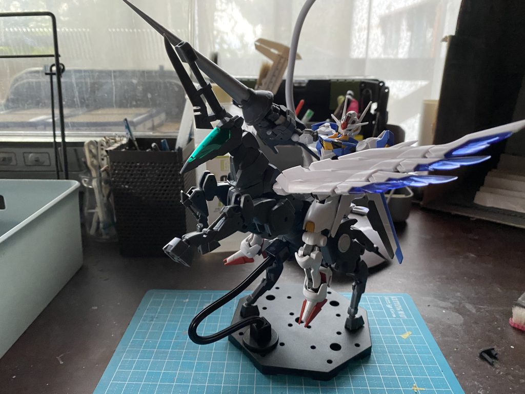 この彫像のようなポージングがキマった瞬間に脳汁バァーです!(語彙w