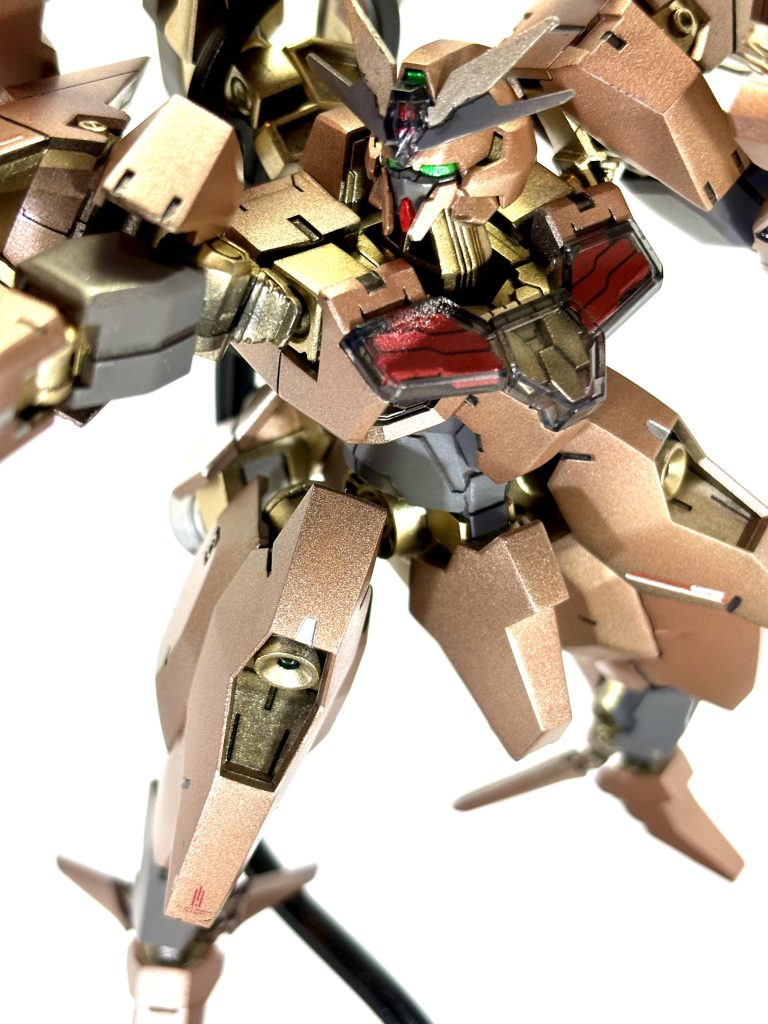 マイフリの金の関節いいなと思ったので、関節周りは金にしました。