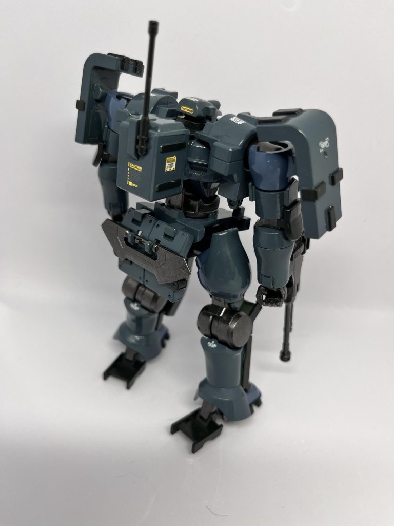 背面も情報量多めでお気に入りです。背中の箱はちょっとデカールのセレクトミスった感はある。