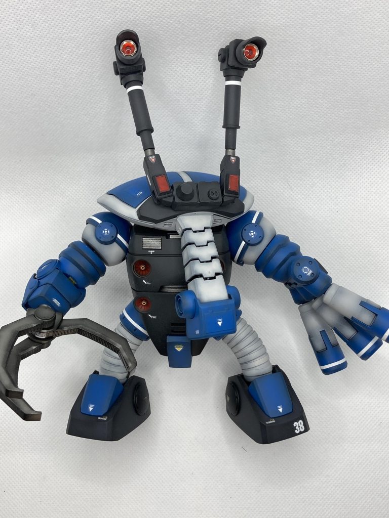 換装用の右手はジュアッグVer.MSVから、クローは HG モビルワーカーマッシュ機からのミキシングですリサイクルショップで組立済のものが安く手に入れることが出来ました