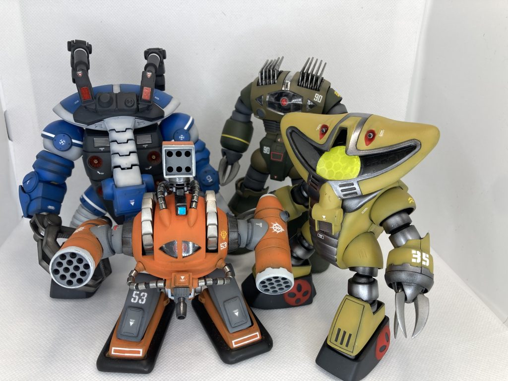 それぞれ微妙に基本形とは違いますが、まさか1/144でこの4体を並べることができる日が来るとは思いませんでした