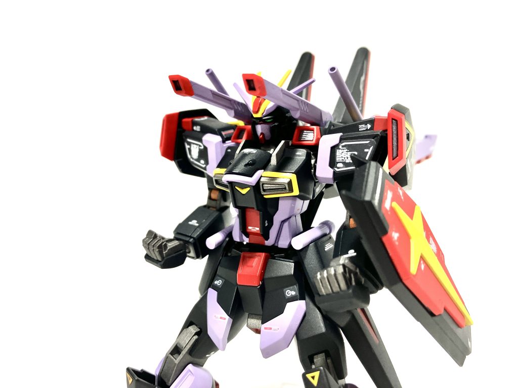 ◆MA-81R ビーム突撃砲 & MMI-M16XE2 デリュージー超高初速レール砲◆背部に装備されたガイアのビーム突撃砲、ブラストインパルスのレール砲。ビームと実弾の使い分けはもちろん、同時に展開する事も出来るので相手にとっては脅威となる。