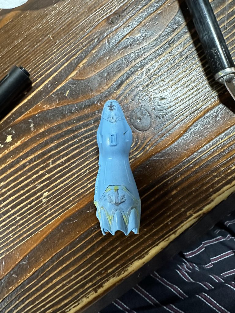 百均で買ったプラ板で切り貼り