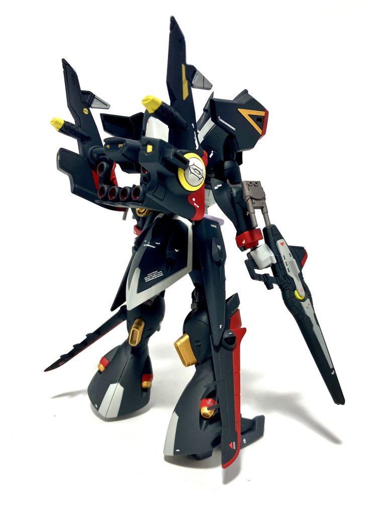 アグネスの無茶振りにアルバート・ハインライン技術大尉が聞き遂げた(無理矢理こじつけ)「その脳に響く美声、我に秘策あり!」と過去のデータベースを漁りギャン・シュトロームをベースに、・アークエンジェル級強襲機動特装艦・2番艦ドミニオン・ZGMF-X88S ガイアガンダムに乗った人物の機体の特徴を盛り込み一つに仕上げた!その名もギャン・シュトローム・KS!!KSとはKnight Squad(ナイトスコード)の頭文字。ブラックナイトスコードから得た技術フェムテク装甲を採用した事に由来する。・・・ウソです(笑本当は「桑島サヴァイブ」の略称で桑島キャラが生き残った事に感謝を込めてKSとしました😭ガイア要素を強調する為、ガイアのフェイスに差し替えたのでギャンではなくなった気がします。が!パーツの9割はギャンなのでコイツはギャンとします😑でも顔はやっぱりガイアなのでアグネスにとってはガンダムですw