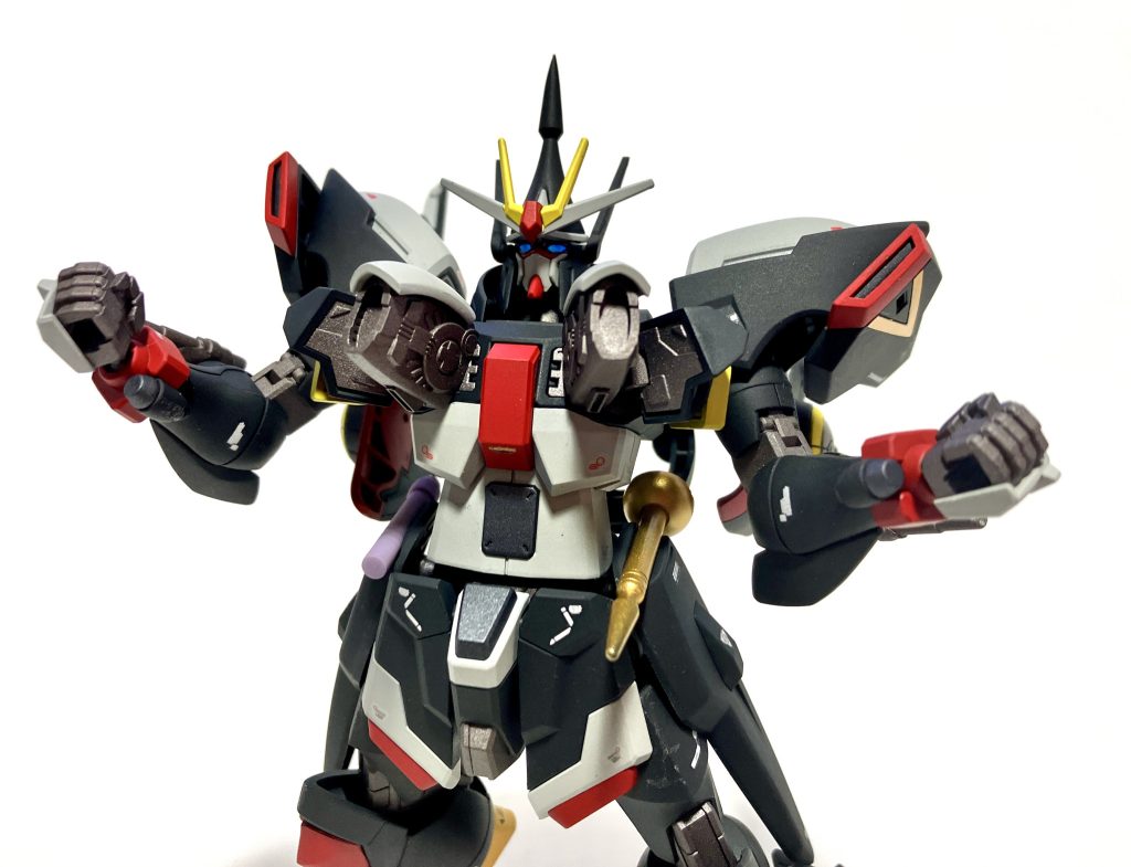 ◆胸部陽電子砲ローエングリン◆胸部に仕込まれた奥の手の中の奥の手。どういう原理で何がどうなってるのか?そう言う事を気にしちゃいけない。女性パイロットがロボットに乗って胸が開いて何か出てくるなら、それはもう「ロマン」の一言としか言いようがないのだから…