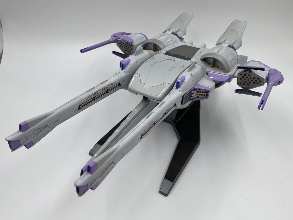 ミーティア本体だけだと何だか少し寂しい感じがします。