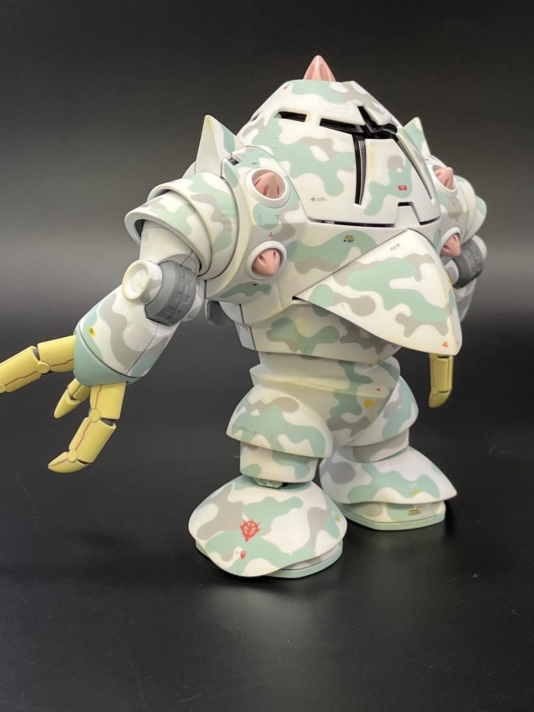 全体的に彩度を上げた雰囲気で配色、ウェザリングと墨入れは目立たない程度に施してます。