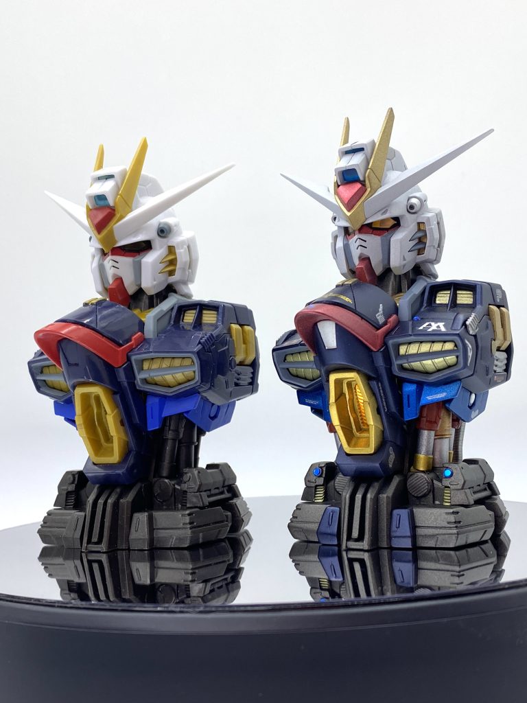 ビフォーアフターです。重厚感が出るように、赤、青はメタリック系、ホワイトはシルバー立ち上げとしました。