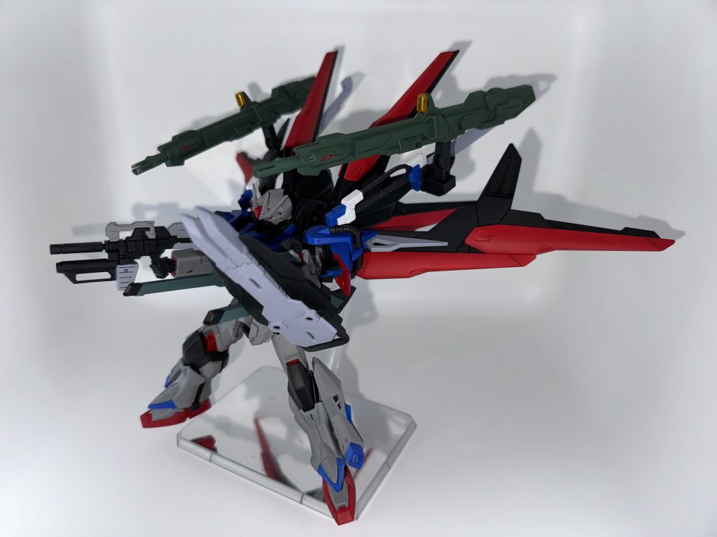 フリーダムの箱絵っぽく こんなのありませんでしたっけ…?