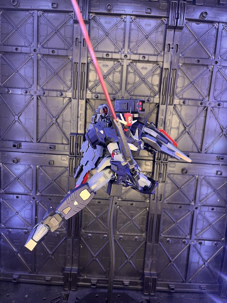 色を暗めにしたせいか、よりスタイリッシュな気がします。