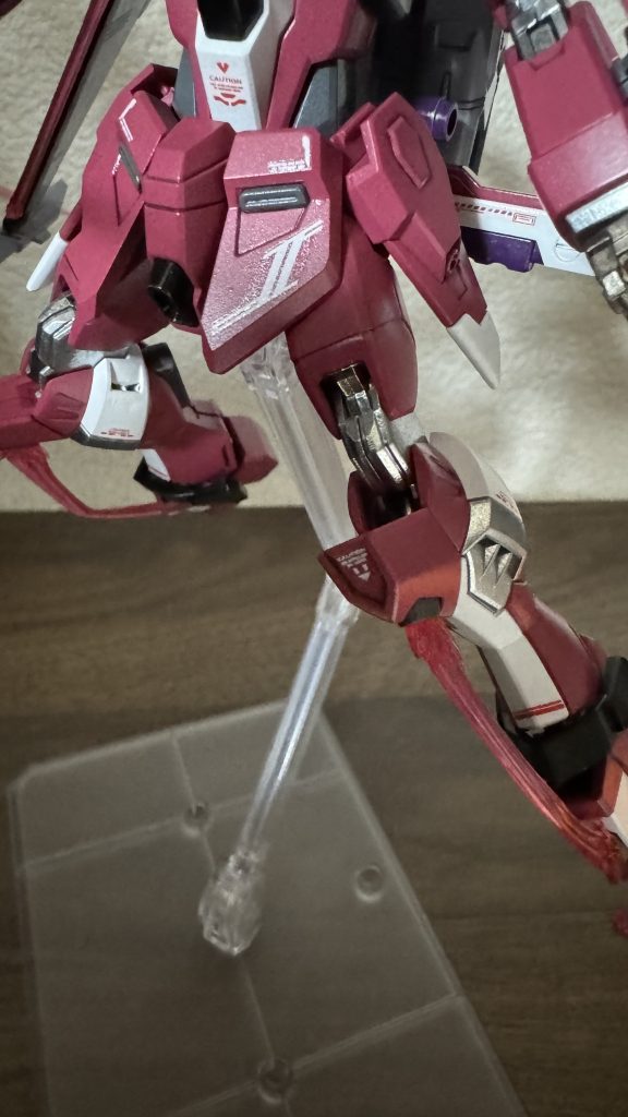 ガンダムマーカーメッキシルバーいい感じに塗れました(* 'ᵕ' )☆