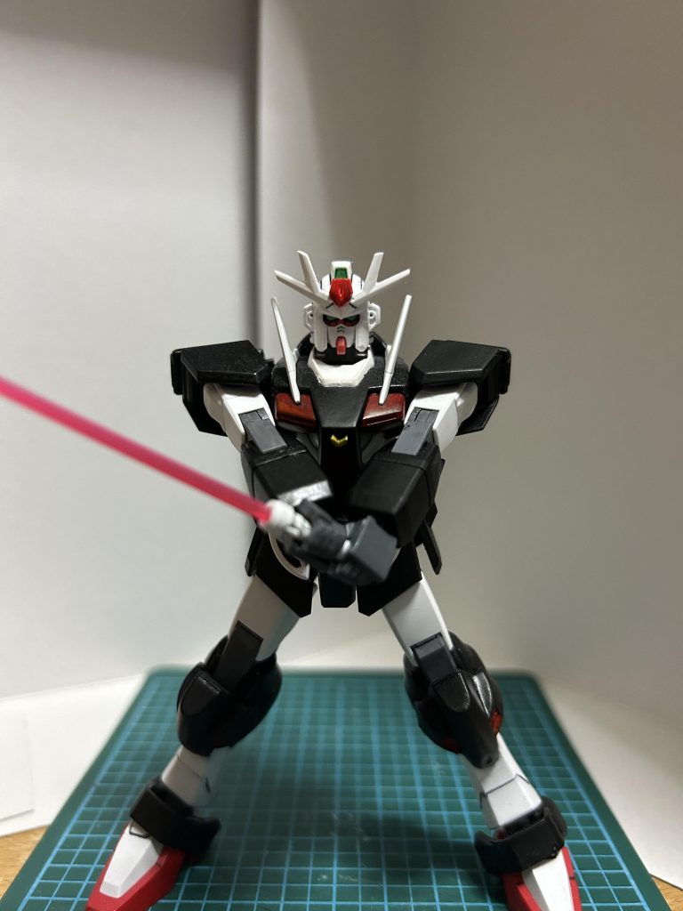 実は完成させた3体のガンプラそれぞれの名前考えてなかったりします。名前考えるのが苦手で。今回でHGに少し触れていったので次からはHGメインで作れたらいいなーと思いつつまだ何も案出てなかったりもします。