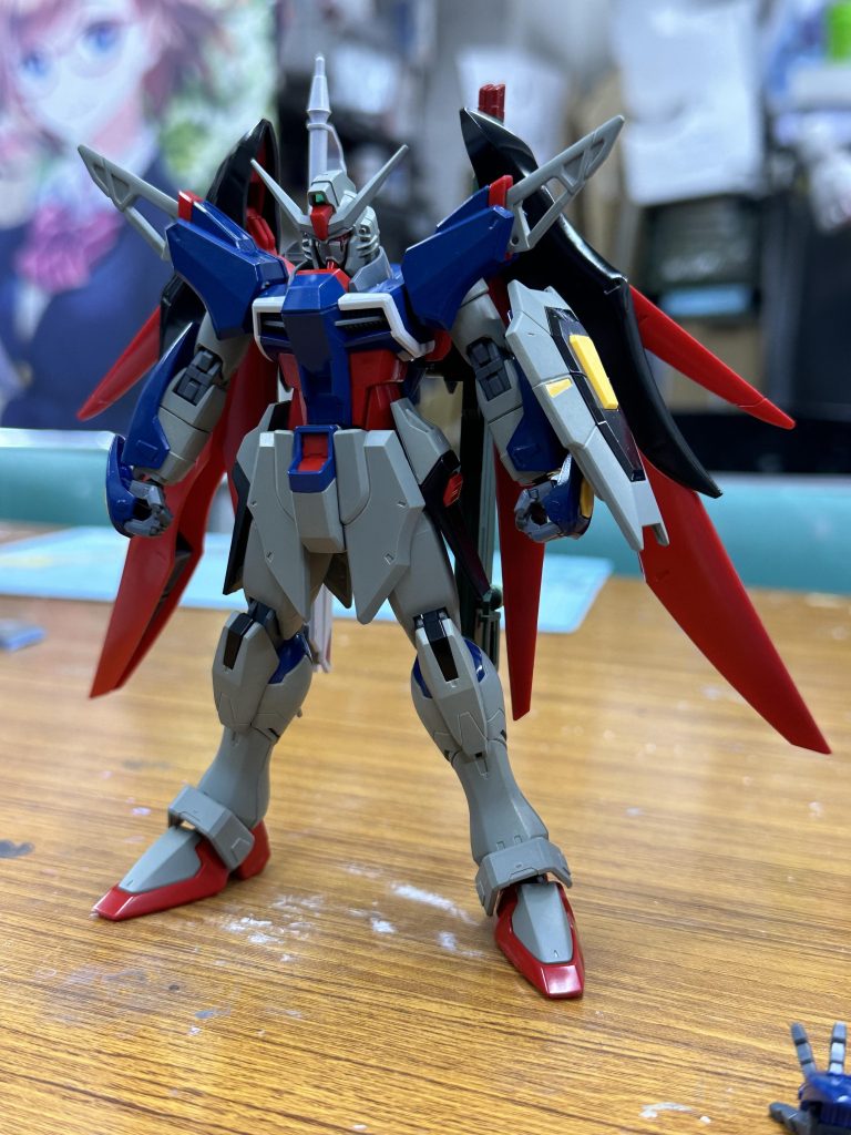 本体の色に関しては基本色のグレーを艶消しに、それ以外は艶ありにしてなんとなく良い感じに