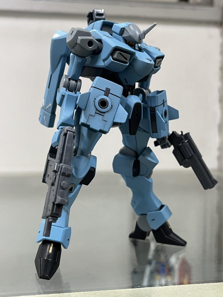 なんか背中が小さく感じたのでまた追加でパーツを作りたいですね武器はファラクトのを手に入れしだい装備させたいです!