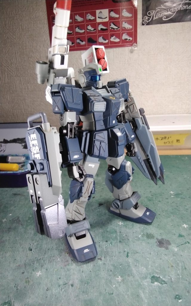 武器類をいっぱい付けてゴチャゴチャさせました(笑)