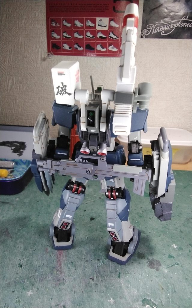 HGジムストライカー–3枚目/制作者：骨（こつ）