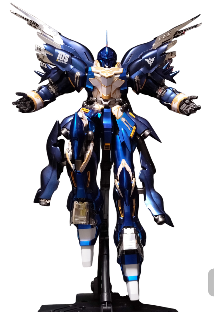 開き手ができるとき絶対にやってしまうボス感ポーズ。バエルのあれとか最高。目立っているバックパック部のほか、各関節、スラスター、一部装甲にエッチングパーツを盛り盛りに。