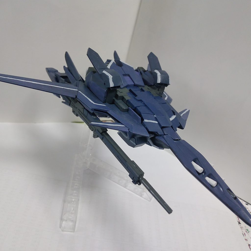 更にはにデルタプラス、2ヶ月前に買ったのですが、正直、前者の2機に加えて揃えたいが為にでした。白ラインを追加して、よりエース機っぽく。