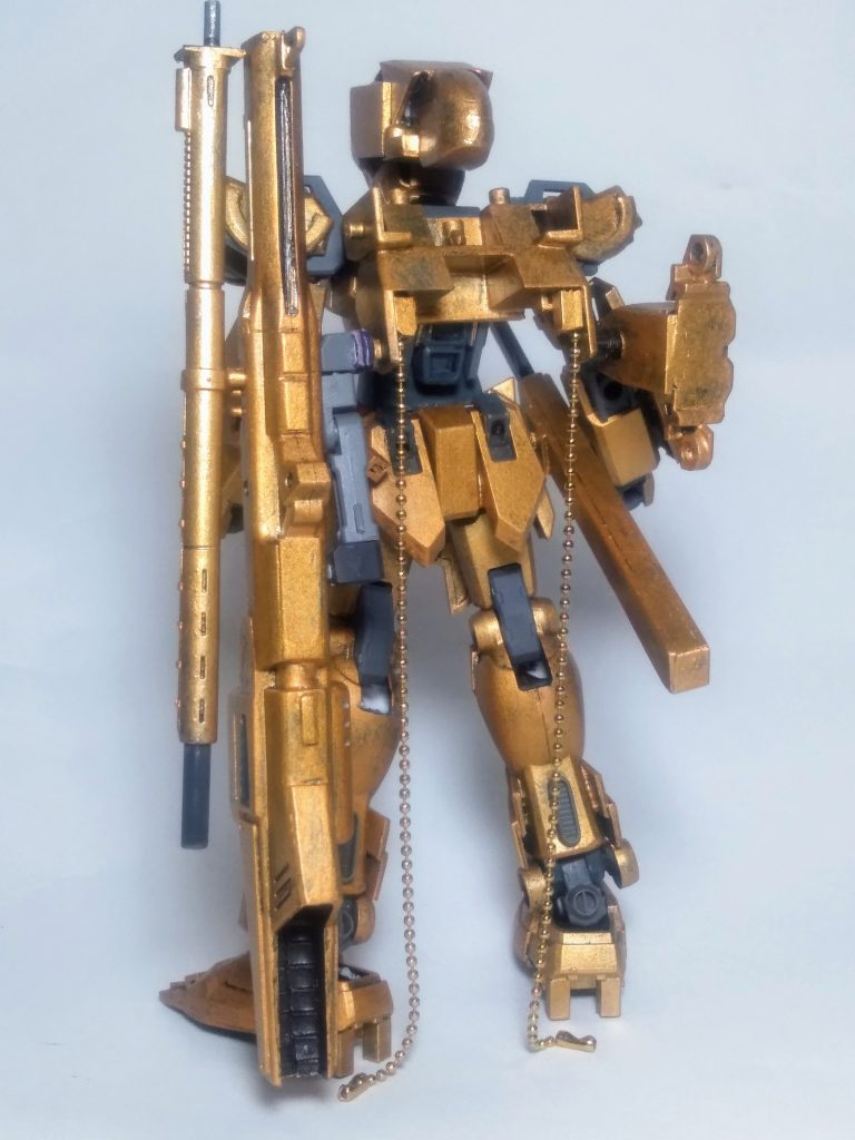 でも 折角購入した｢EG ストライク ガンダム｣  😋このまま積んでおくのもアレだしなぁ 🤨と イウ事で何時もながらに異世界転生させときました 🤣🤣🤣