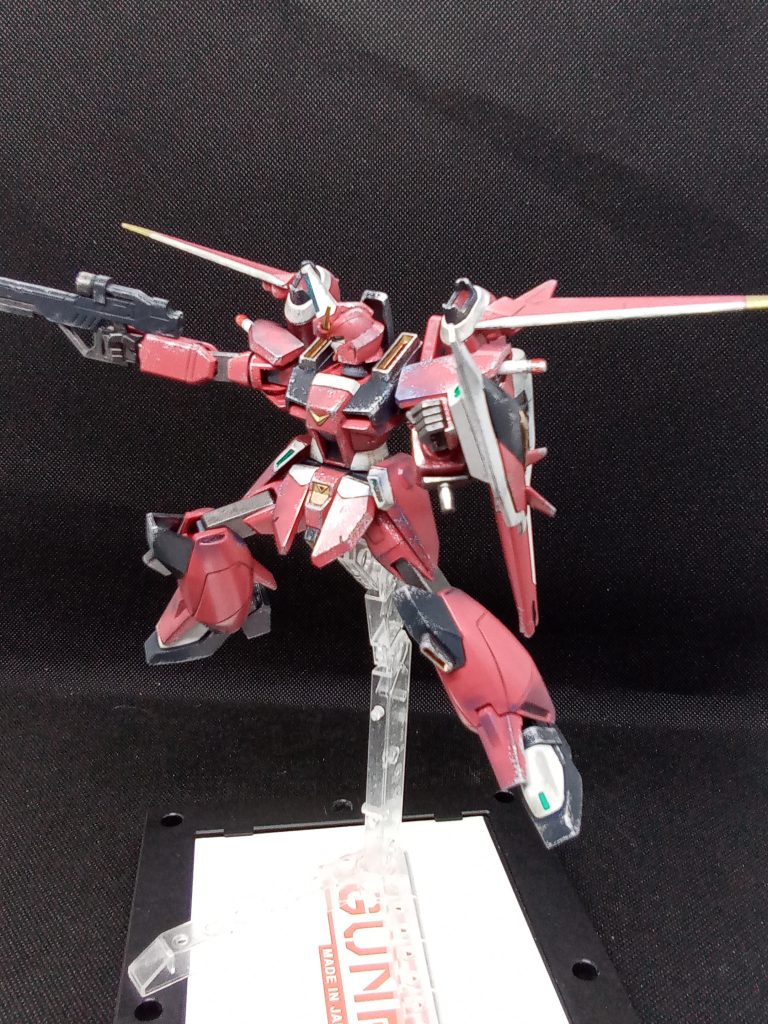 顔が問題作との評判を聞いていたので　顔を作りなおして小型化