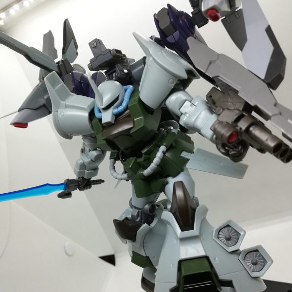 グフフライトタイプ強襲型装備