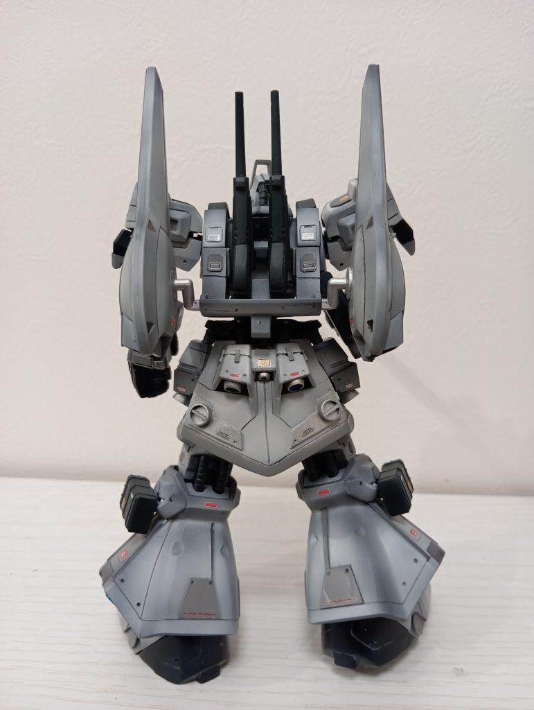 バックショット上半身と一緒に心も折れた為、武装の筆塗り部分は中止。単色です。 